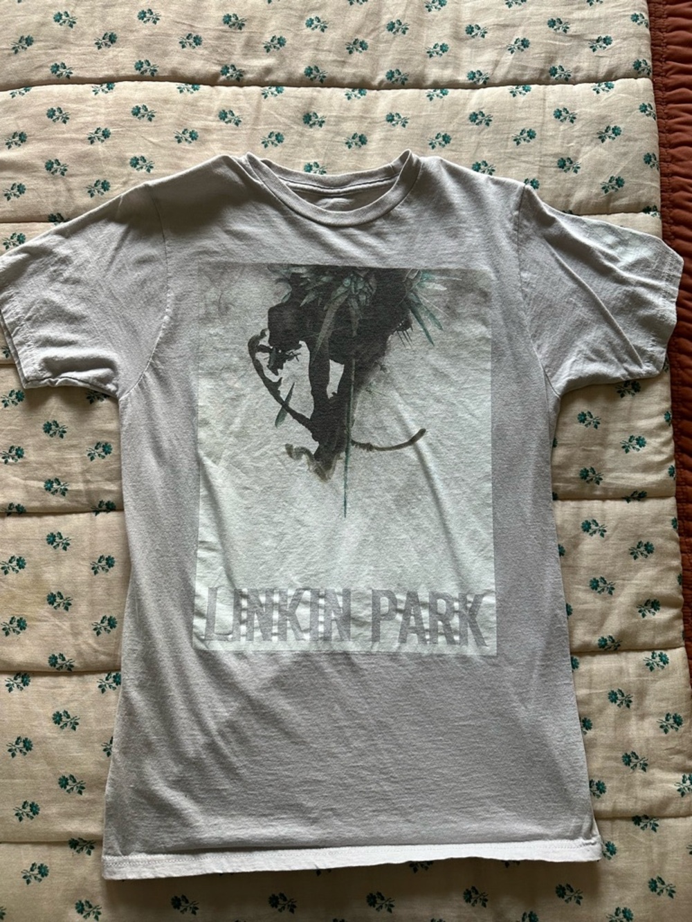 Linkin Park Graphic Tee in Light Gray